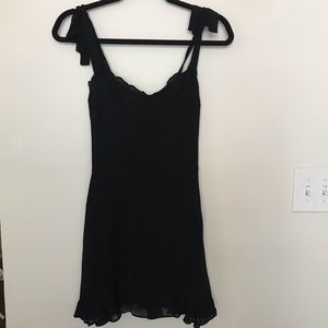 NWOT Reformation Christine Dress in Black (4)